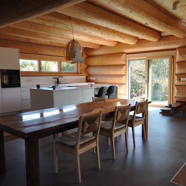 Innenausbau eines Blockhauses im Odenwald