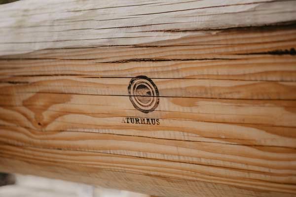 Naturholz mit Naturhaus Lanz Branding