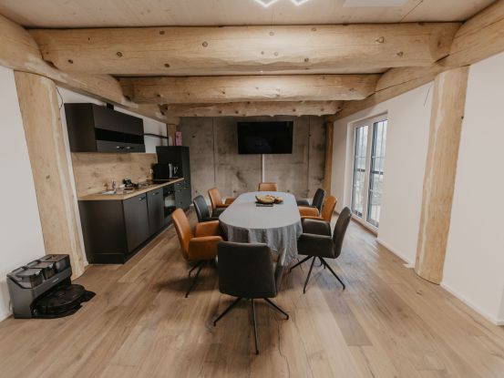 Innenausbau eines Blockhauses