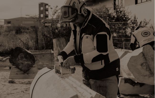 Mitarbeiter bei Blockhausbau