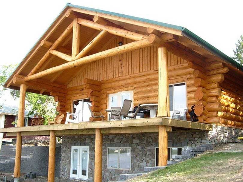 Unterschied zwischen Blockhaus und Naturstammhaus