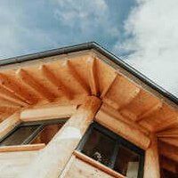 Abbildung der Fenster in einem Blockhaus